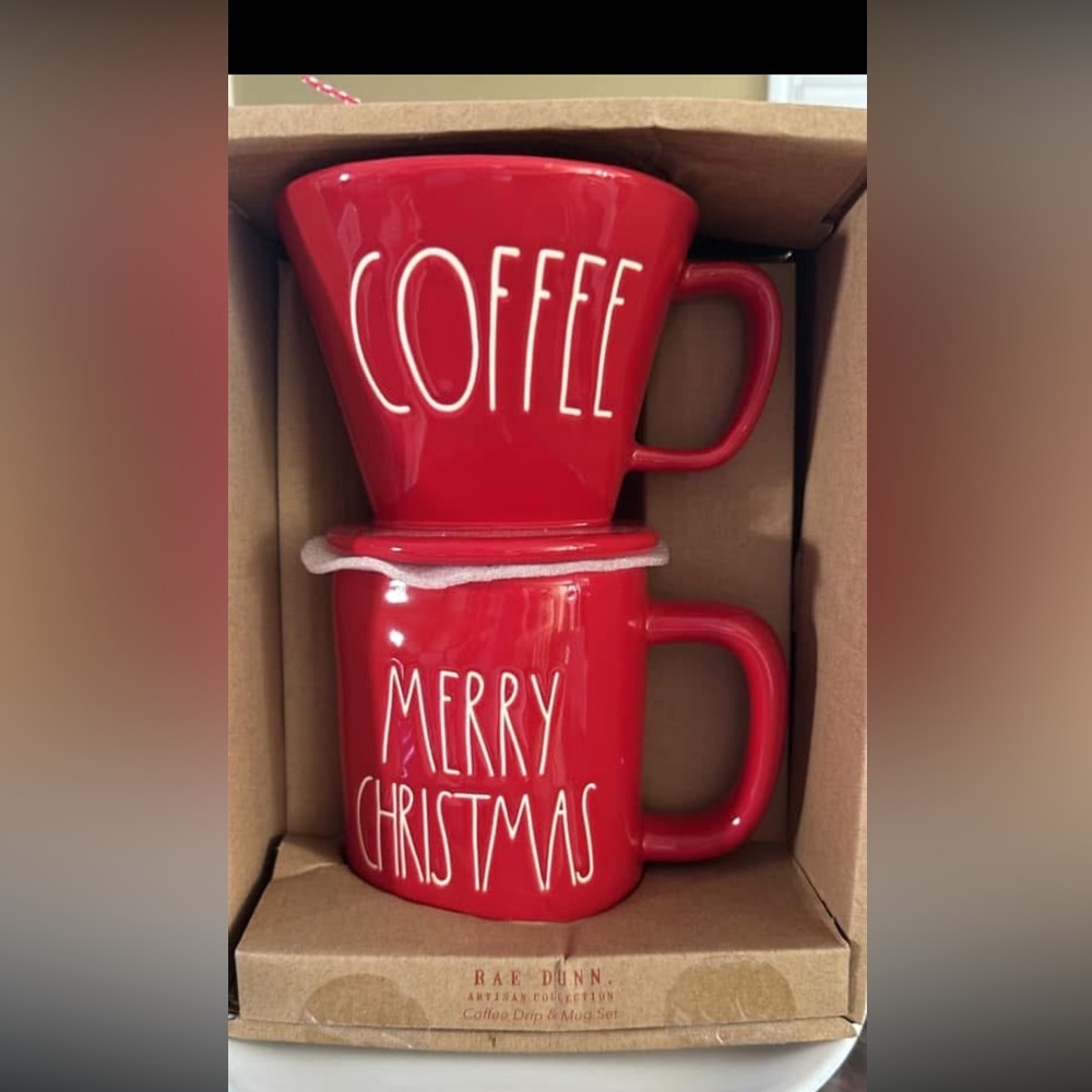 Rae Dunn MERRY CHRISTMAS mug set